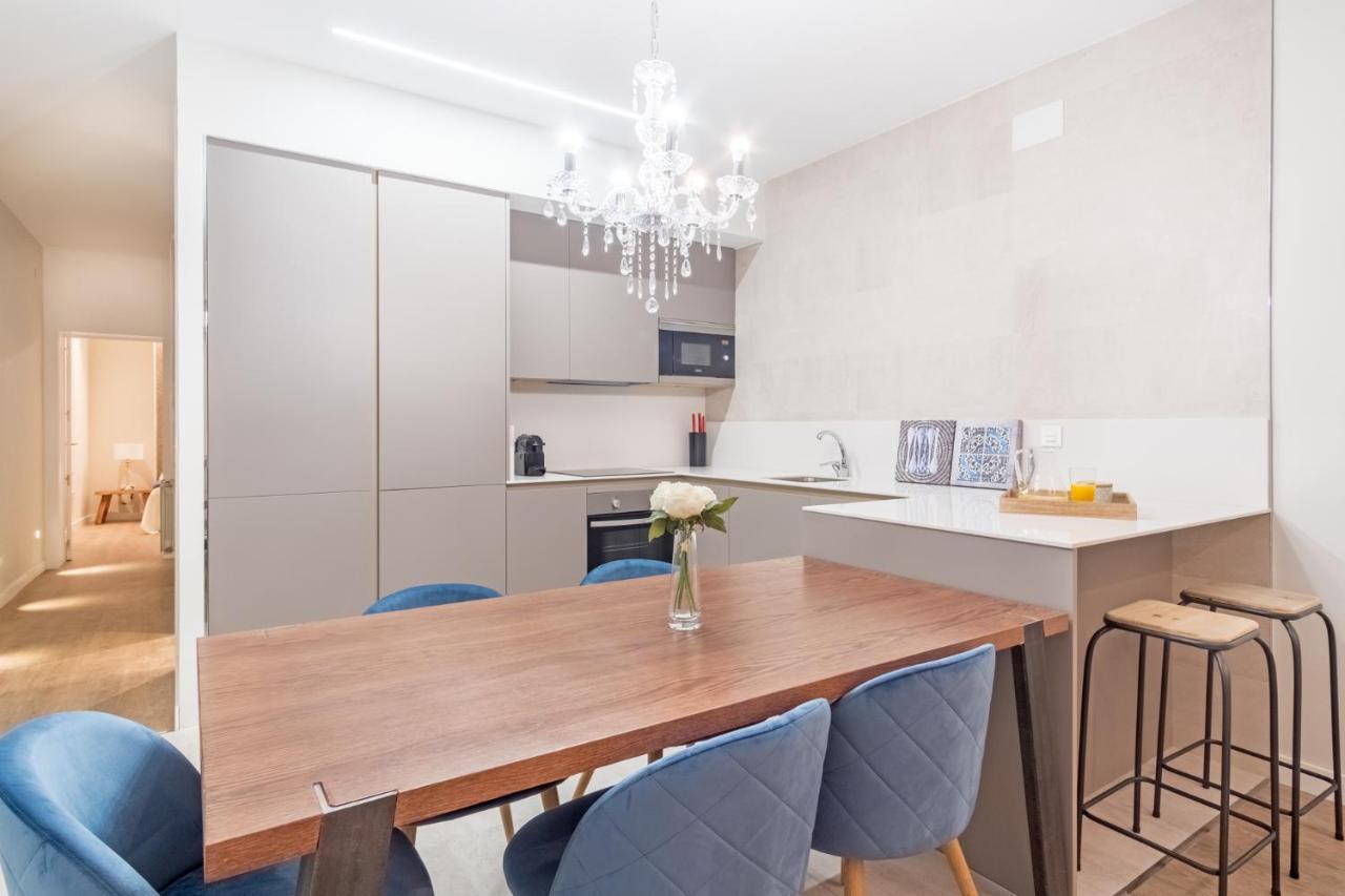 Experience The Best Of Madrid! Gran Via Apartment For 6, Comfort And Style In The Heart Of Chueca III Exteriör bild