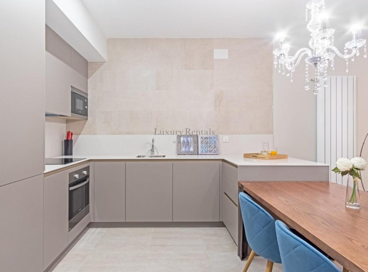 Experience The Best Of Madrid! Gran Via Apartment For 6, Comfort And Style In The Heart Of Chueca III Exteriör bild