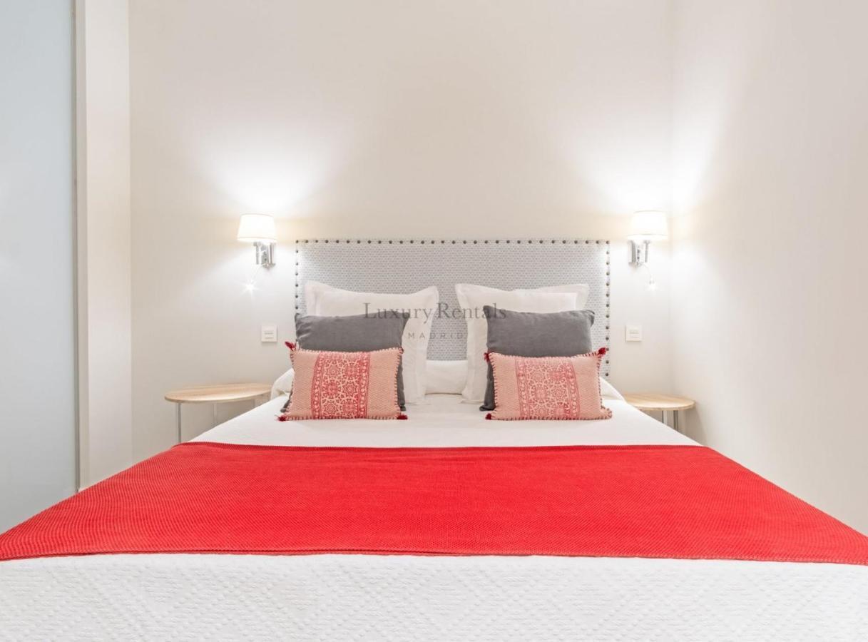 Experience The Best Of Madrid! Gran Via Apartment For 6, Comfort And Style In The Heart Of Chueca III Exteriör bild